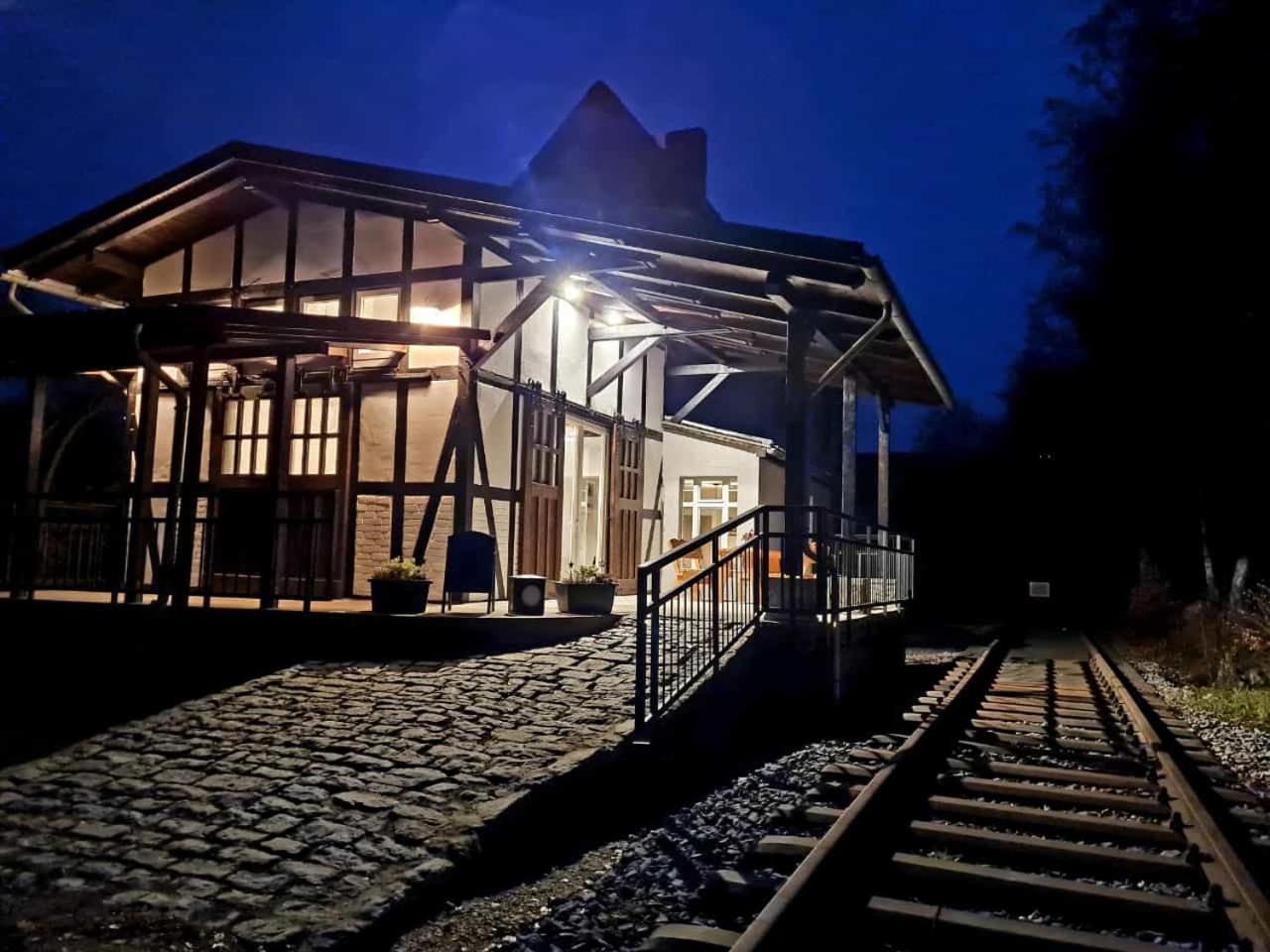 Museumsbahnhof Ahuette Hotel Üxheim Eksteriør billede
