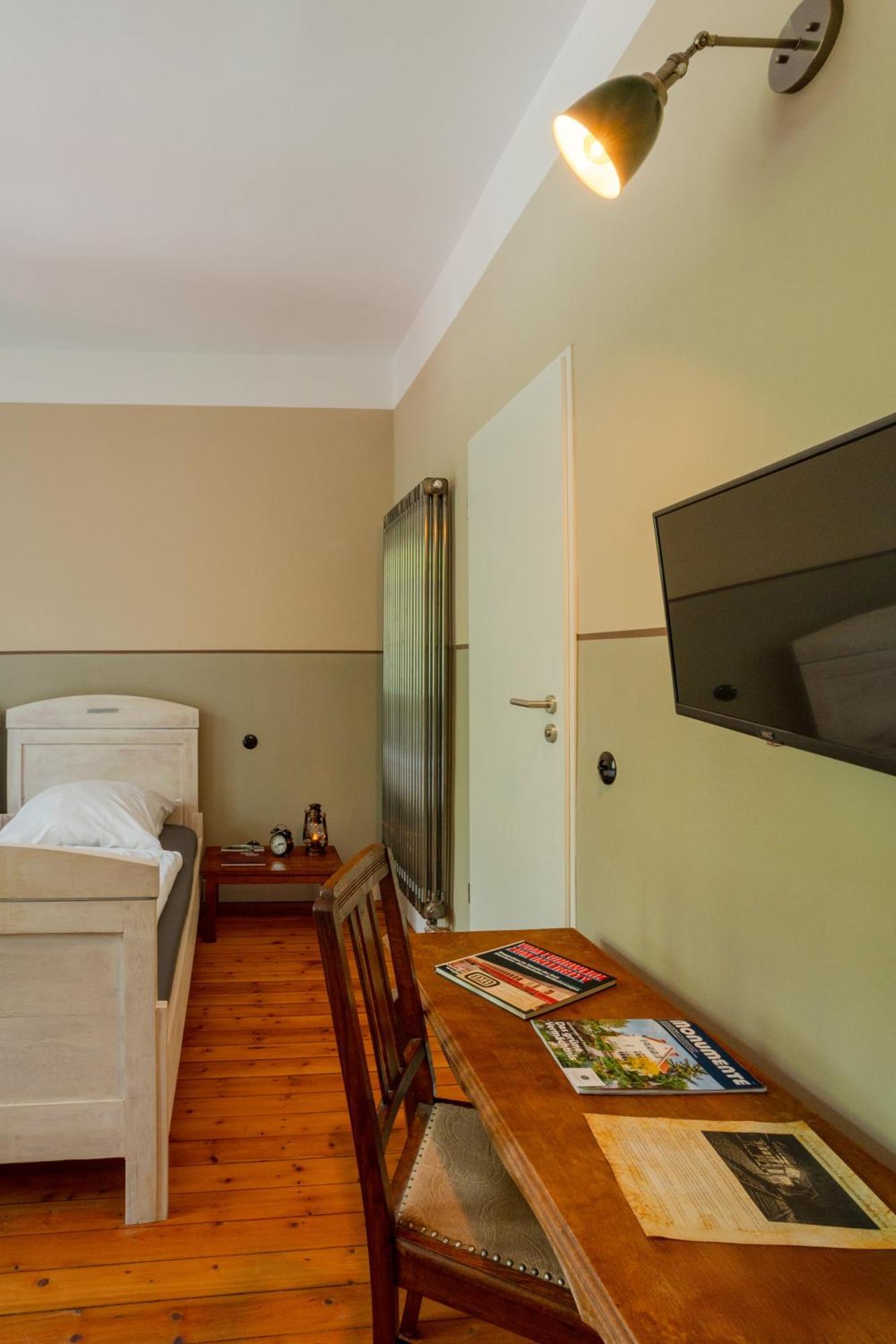 Museumsbahnhof Ahuette Hotel Üxheim Eksteriør billede